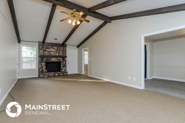 Photo - 2026 Sprucewood Pl