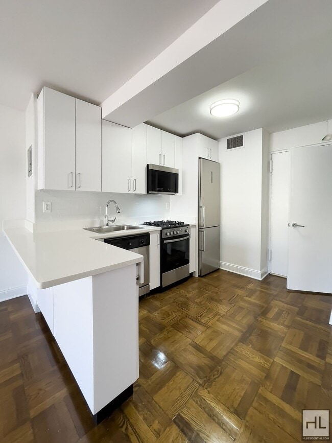 Photo - EAST 35 STREET Unit 15B