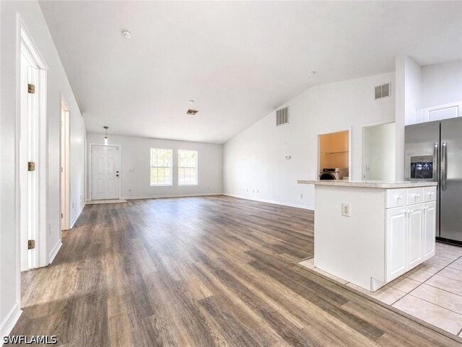 Photo - 1407 W 10th St