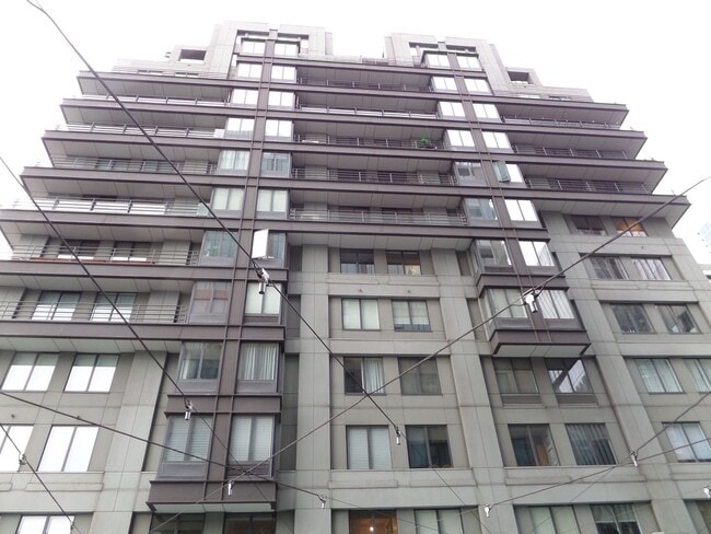 Photo - Adorable One Bedroom Seattle Condo in Unbeatable Location - Walk to Pike Place Market! Unidad 610