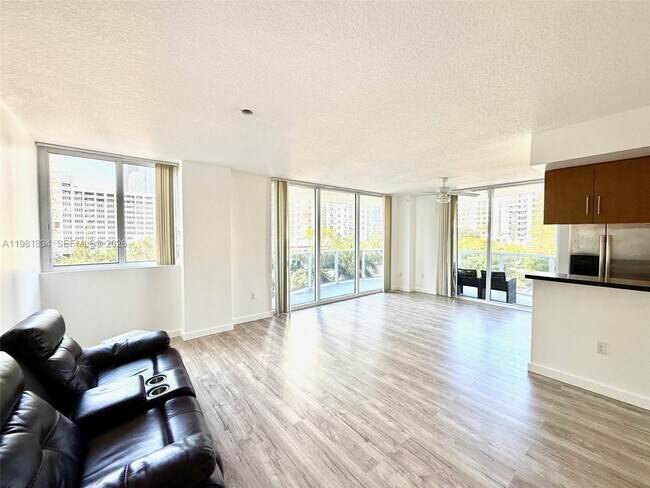 Photo - 601 NE 23rd St Unit 605