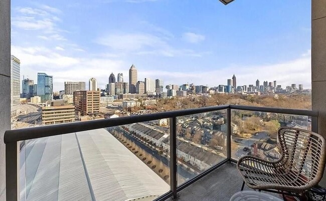 Photo - 270 17th St NW Unidad 1201