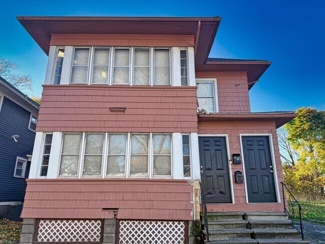 Photo - 89-89 Thurston Rd Unidad 89 Thurston - Down