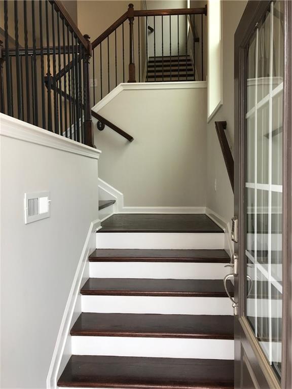 Photo - 596 Sunset Park Dr