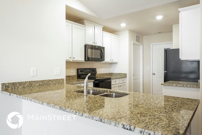 Photo - 382 Armistead Ct