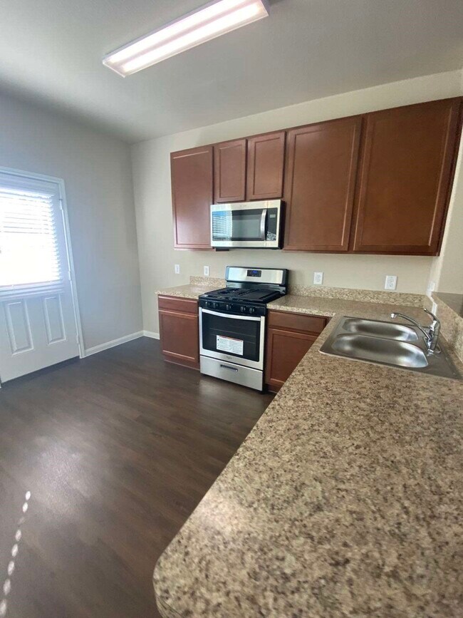 Photo - 5130 Wolgan Lake Ct