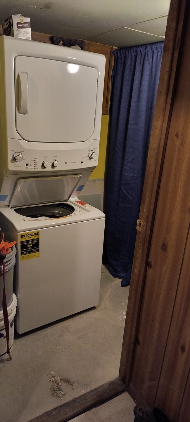 Photo - 722 E 231st St Unit Private Room