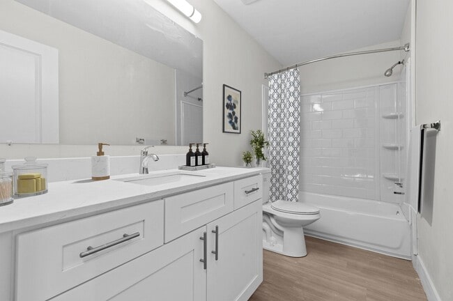 Building Photo - The Townhomes of Canton