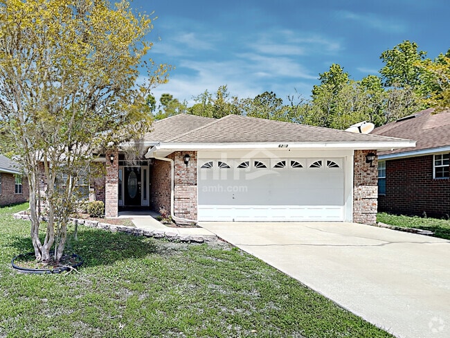 Building Photo - 6253 Ironside Dr N Rental