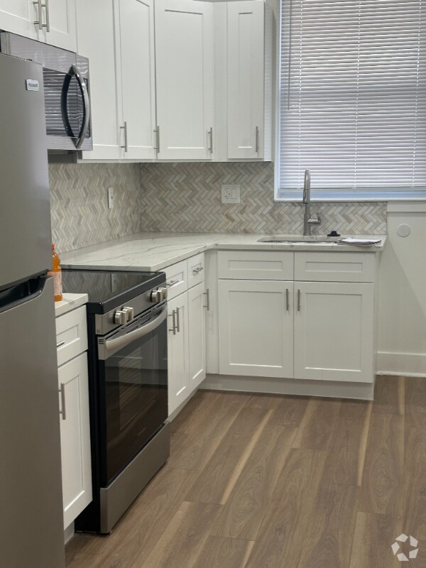 Building Photo - 5212 Harlan St Rental