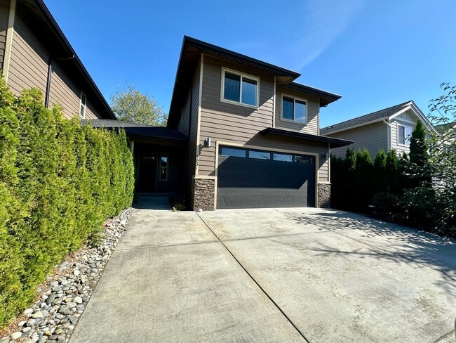 Building Photo - PI5831 Unit 5831