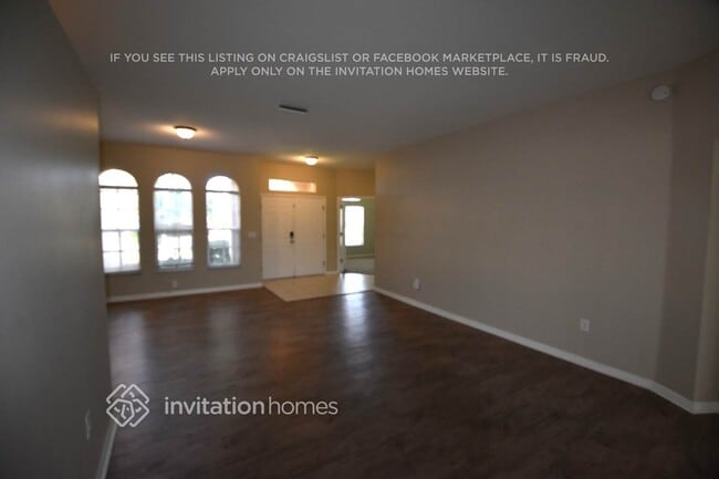 Photo - 1413 W River Ct