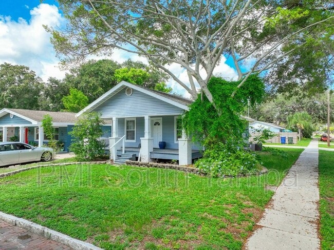 Photo - 375 4th St NW