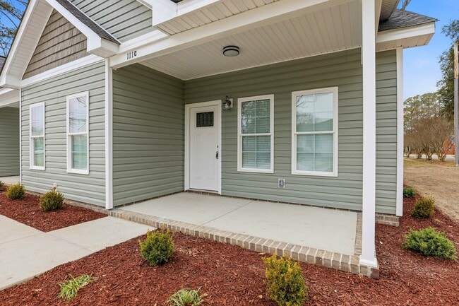 Photo - 111 N Mill St