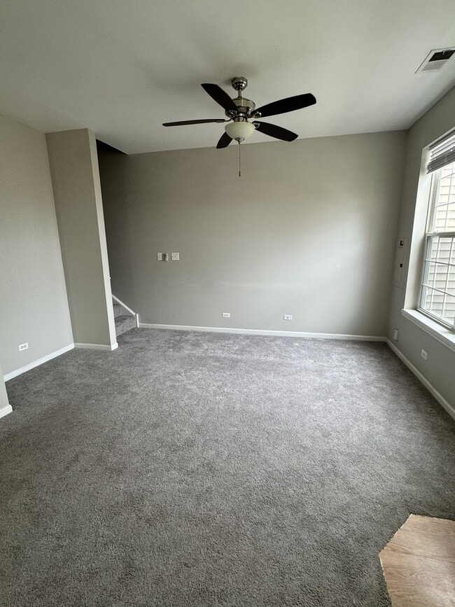 Photo - 309 Springbrook Trail S