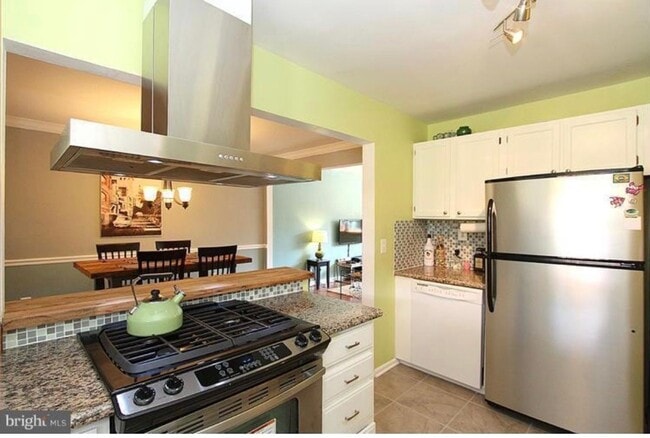 Photo - 1376 W St NE