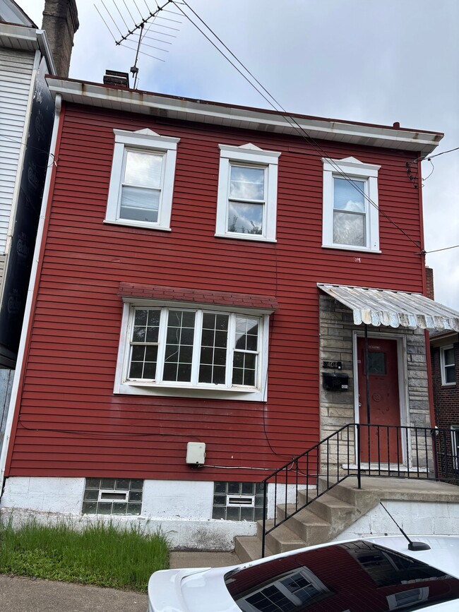 Building Photo - 404 Curtin Ave