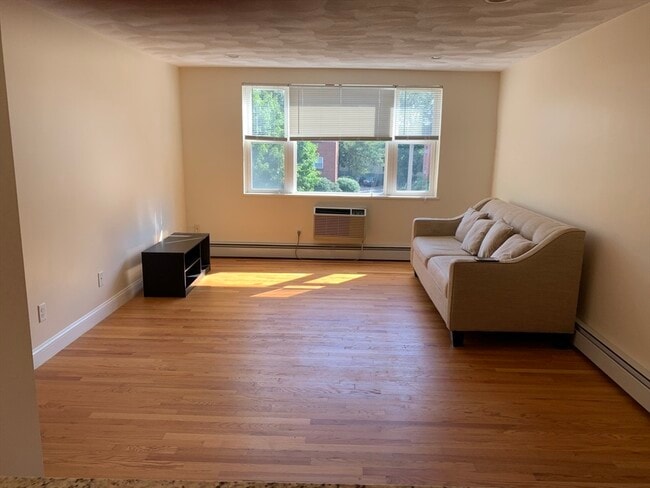 Photo - 1105 Lexington St Unit 9