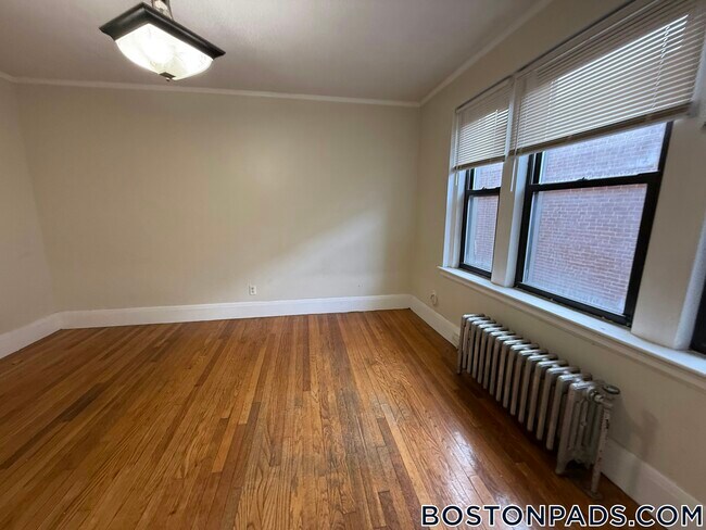 Photo - 349 Pleasant St Unit B1-4