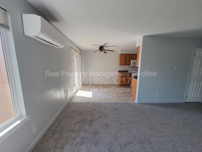 Photo - 3121 W Hood Ave Unidad Apartment I203