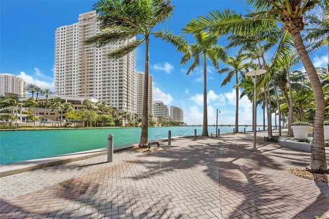 Photo - 495 Brickell Ave Unidad 4710