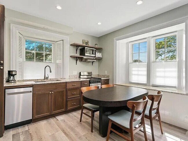 Photo - 77 Coggeshall Ave