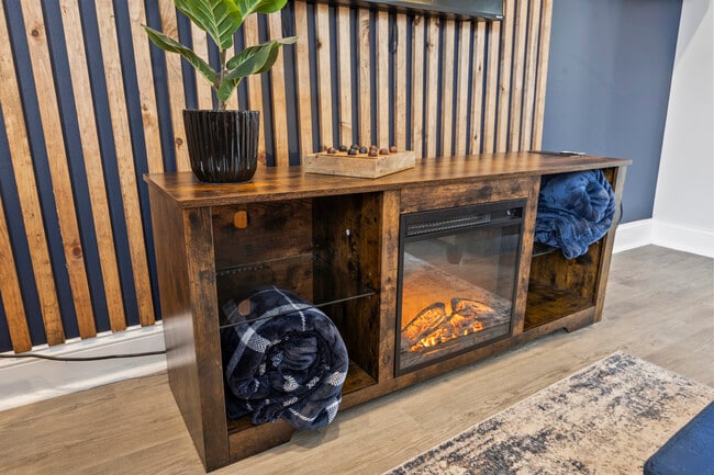 Photo - 15 Villa Ct SE