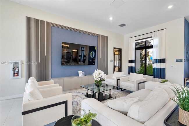 Photo - 4957 Oakmont Dr