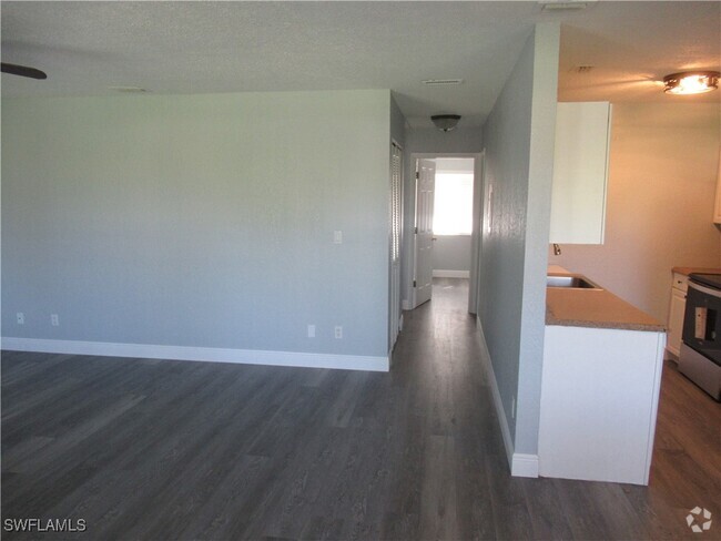 Building Photo - 4601 Bayshore Dr Unit A3 Rental