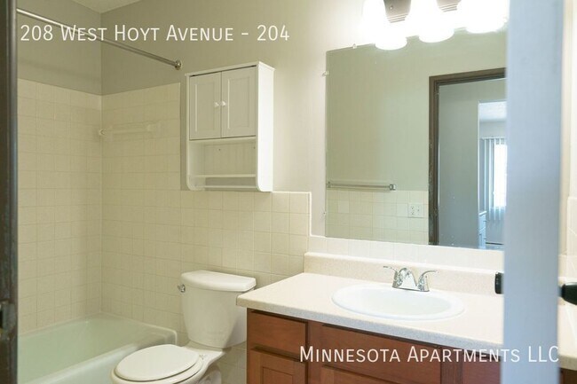 Photo - Recently Updated 1 Bedroom with Courtyard ... Unit 204