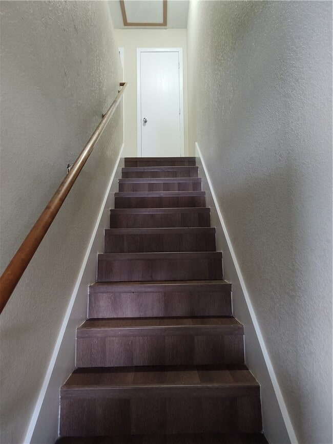 Photo - 9 W Rainsong St