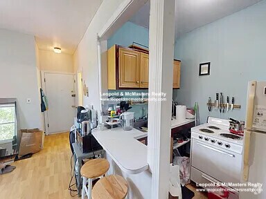 Building Photo - 36 Winchester St Unit 5 Rental