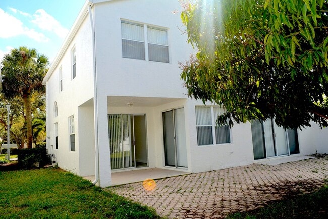 Photo - 3003 Caffia Way