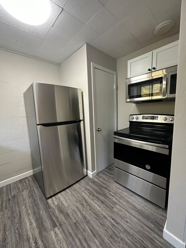 Photo - 420 Tinkler/509 Perrin-SHILO Unit 509 Perrin #4