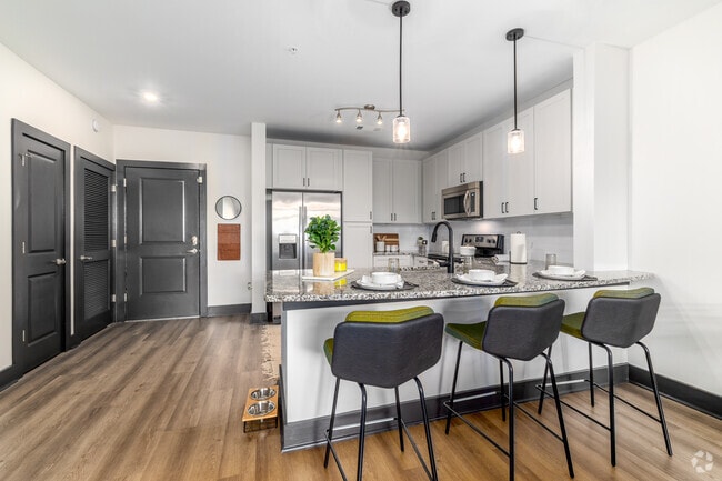 1BR, 1BA - 1F