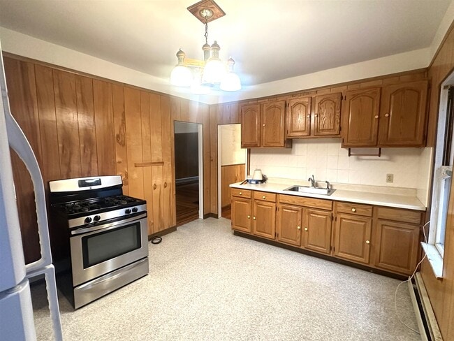 Photo - 18 Holyoke Rd Unit 1