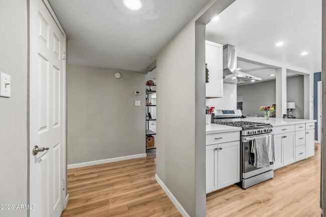 Photo - 1831 W Northview Ave