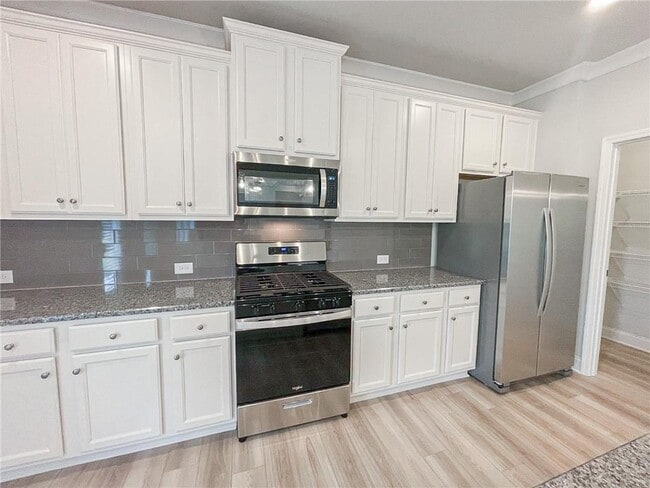 Photo - 4624 Silver Oak Dr SW