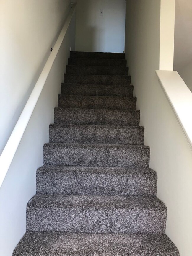 Coming soon - 3 bedroom, 2.5 bath condo in... - Coming soon - 3 bedroom, 2.5 bath condo in...