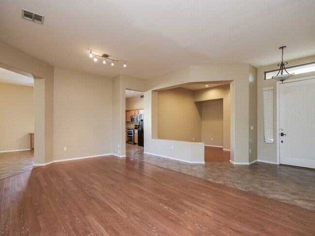 Photo - 1714 S Colonial Dr