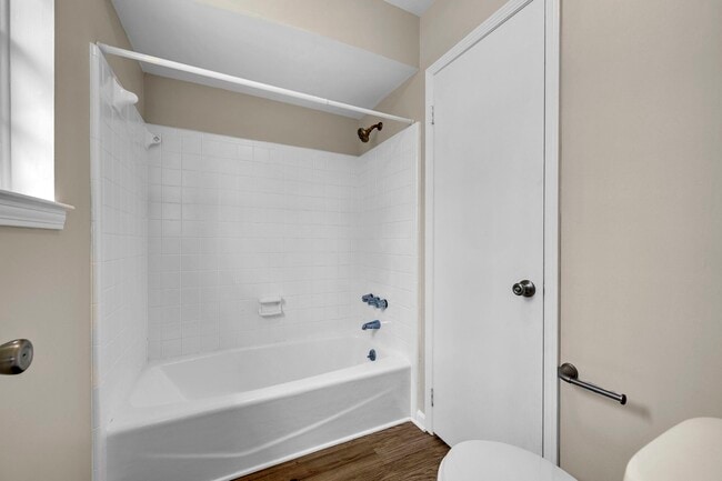 Photo - 5568 Spanish Trce