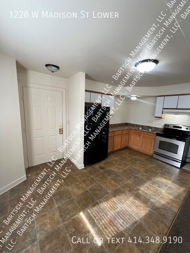 Photo - 1228 W Madison St