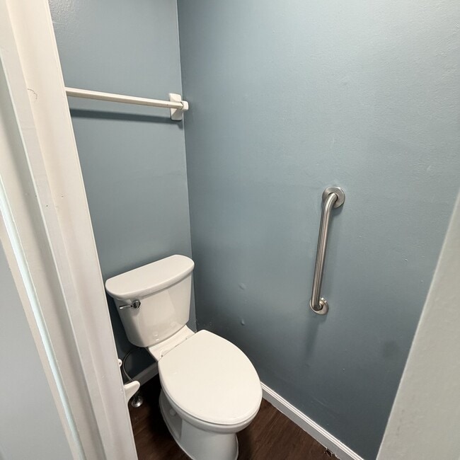 21 Berg Ave