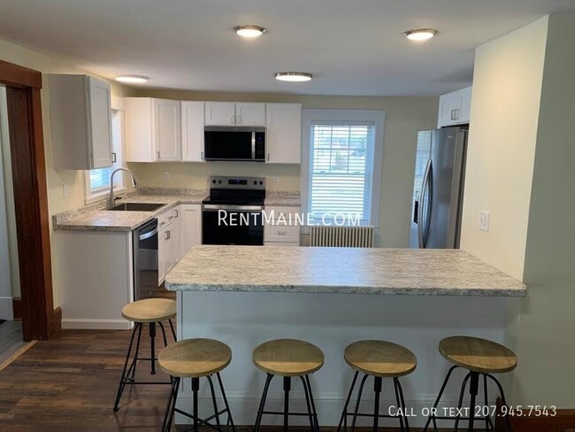 Photo - 54 Western Ave