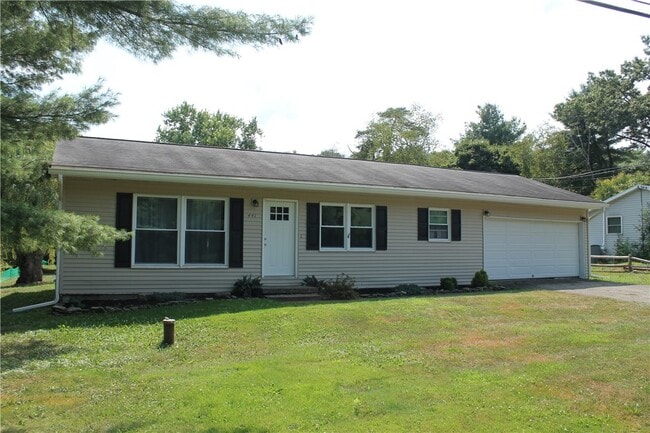 Building Photo - 441 Chambers Rd Rental