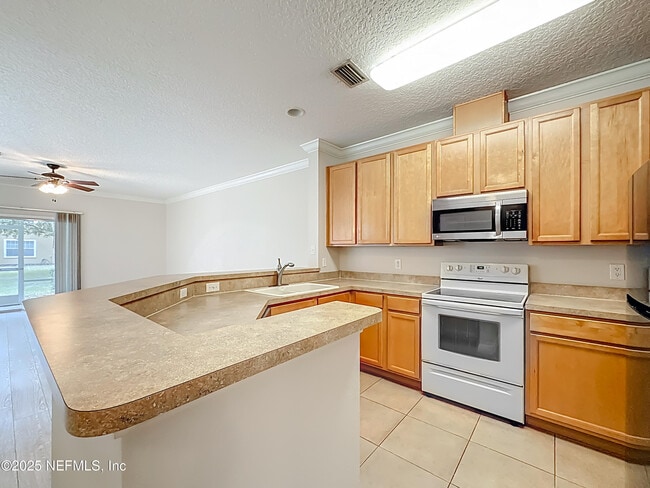 Photo - 5663 Greenland Rd Unit 1701