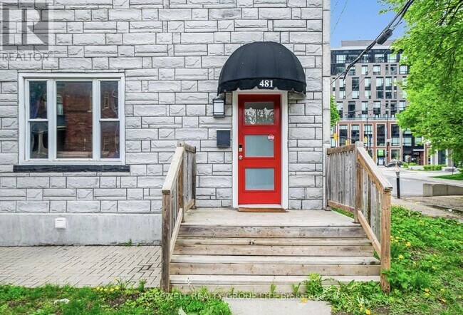 Photo - 481 Besserer St