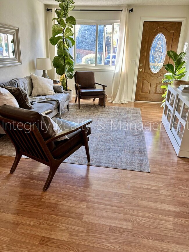 Photo - 9722 W Polk Dr