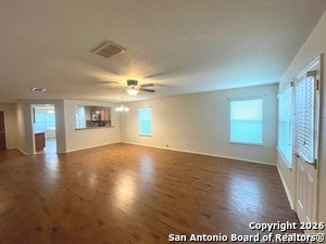 Photo - 1317 Wagon Wheel