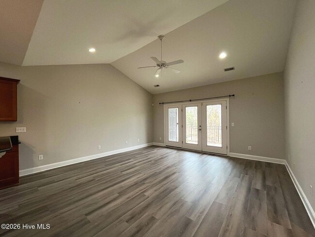 Photo - 18 Elk Ridge Ln